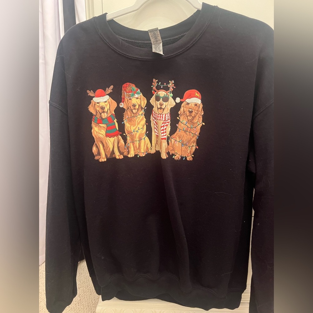 Gildan Black Sweatshirt with Golden Retrievers on it for Christmas Large